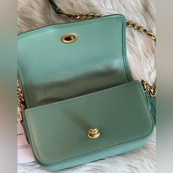 C3843 - Coach Dinky 18 with Quilting - Picture 7 of 13